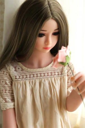 Christine - La mejor muñeca sexual asiática pequeña de 100 cm